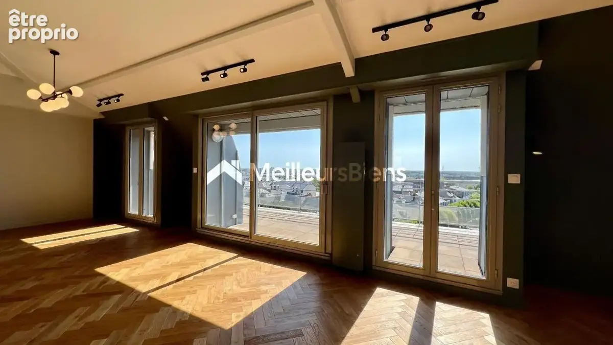 Rooftop - Résidence de standing - plein centere - 119 m² - La Roche-sur-Yon- Double balcon + garage + cave - photo 7