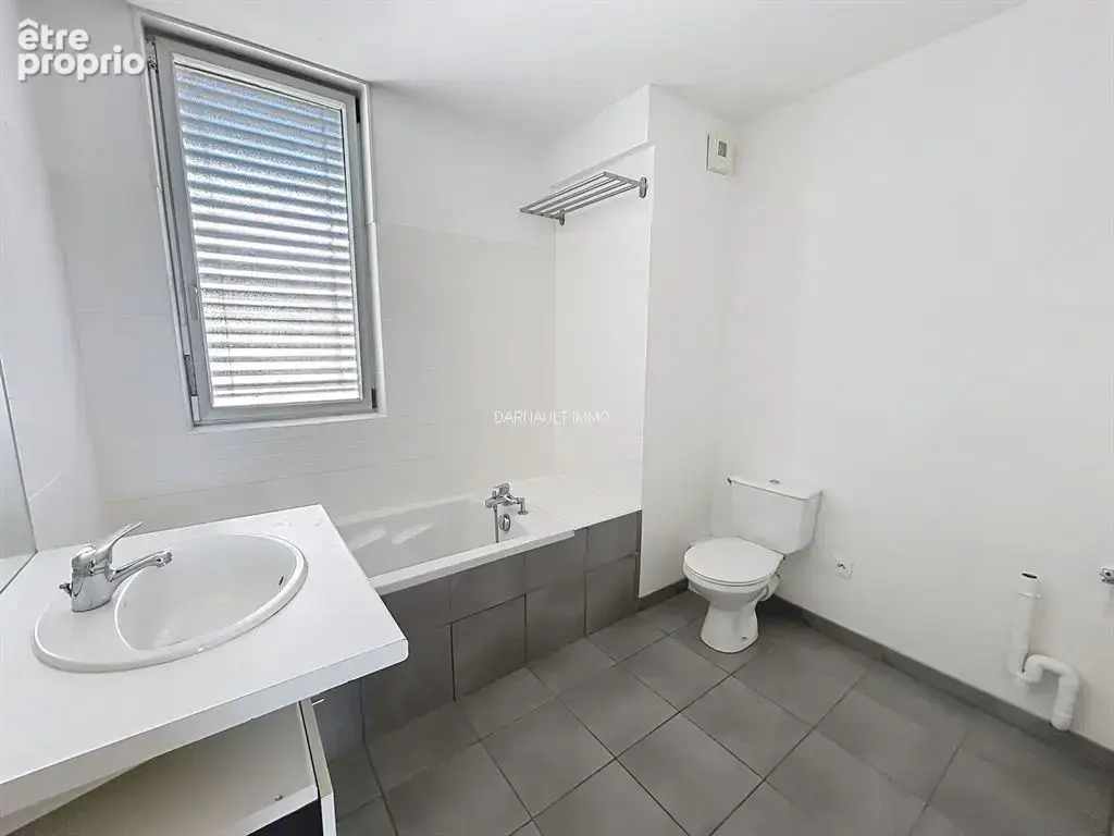Appartement t2 au dernier etage, lumineux, au calme et traversant - photo 6