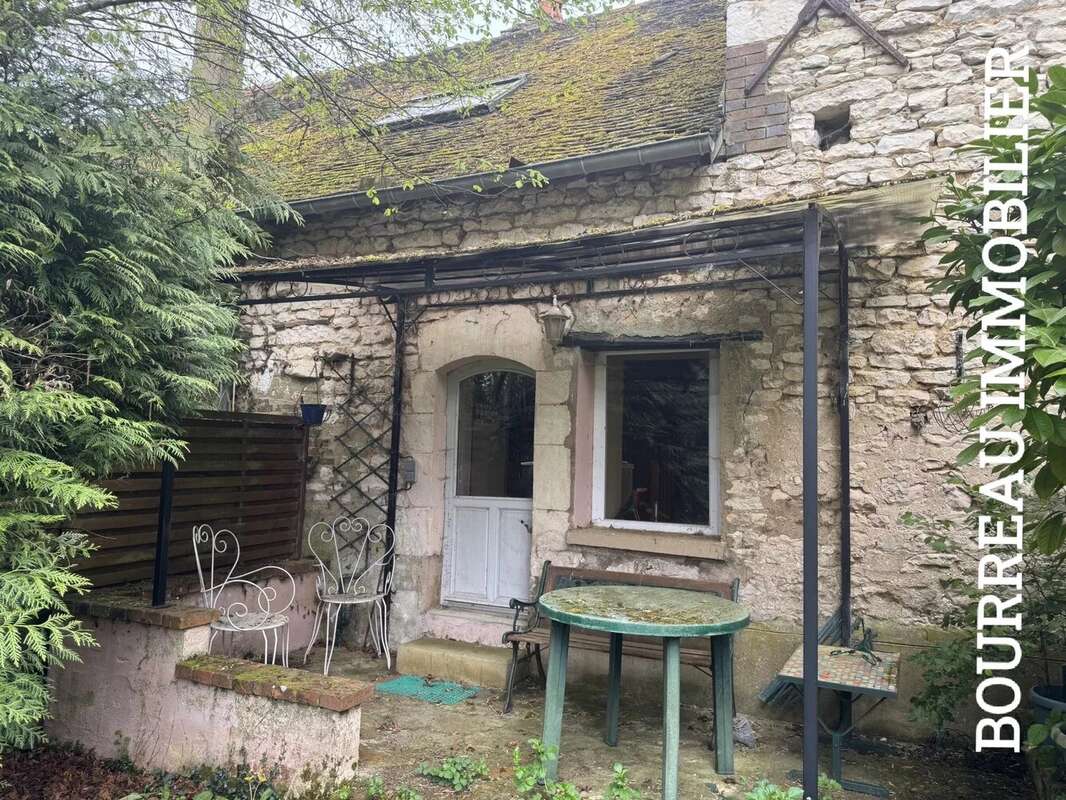 Maison à CHASSY