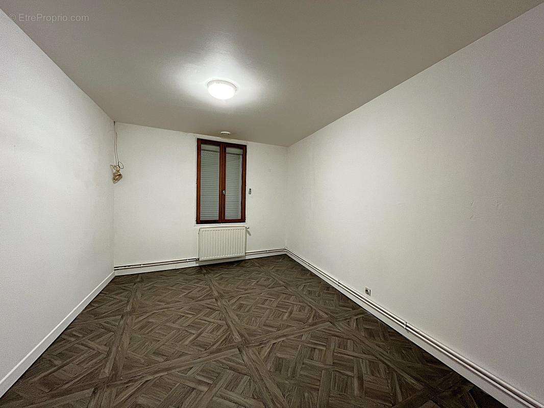 Maison à FEUQUIERES