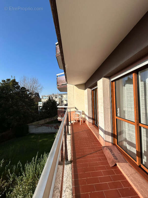 Appartement à LE PERREUX-SUR-MARNE
