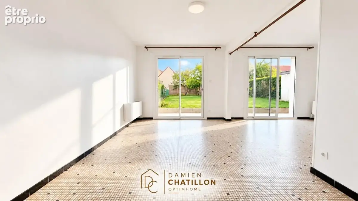 Maison 5 pièces Le Villaret – Une maison pensée pour la vie de famille ! - photo 4