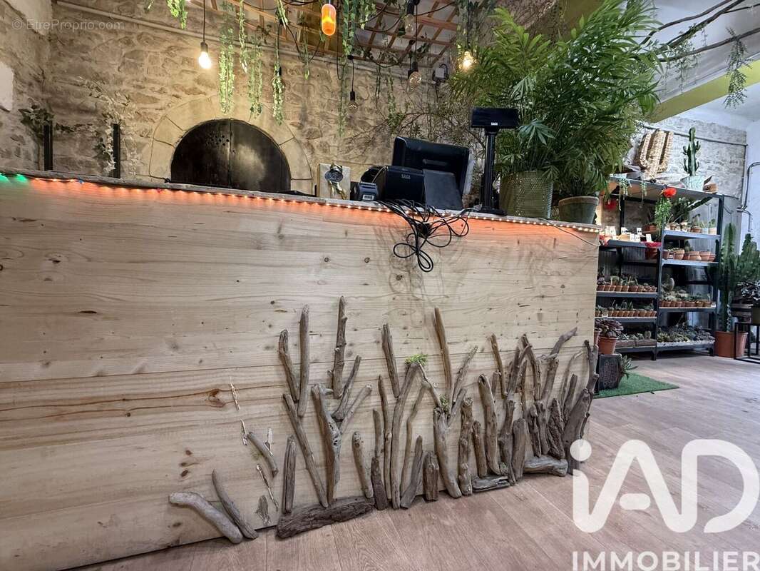 Photo 5 - Commerce à NIMES