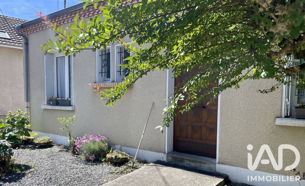 Photo 1 - Maison à THIVIERS