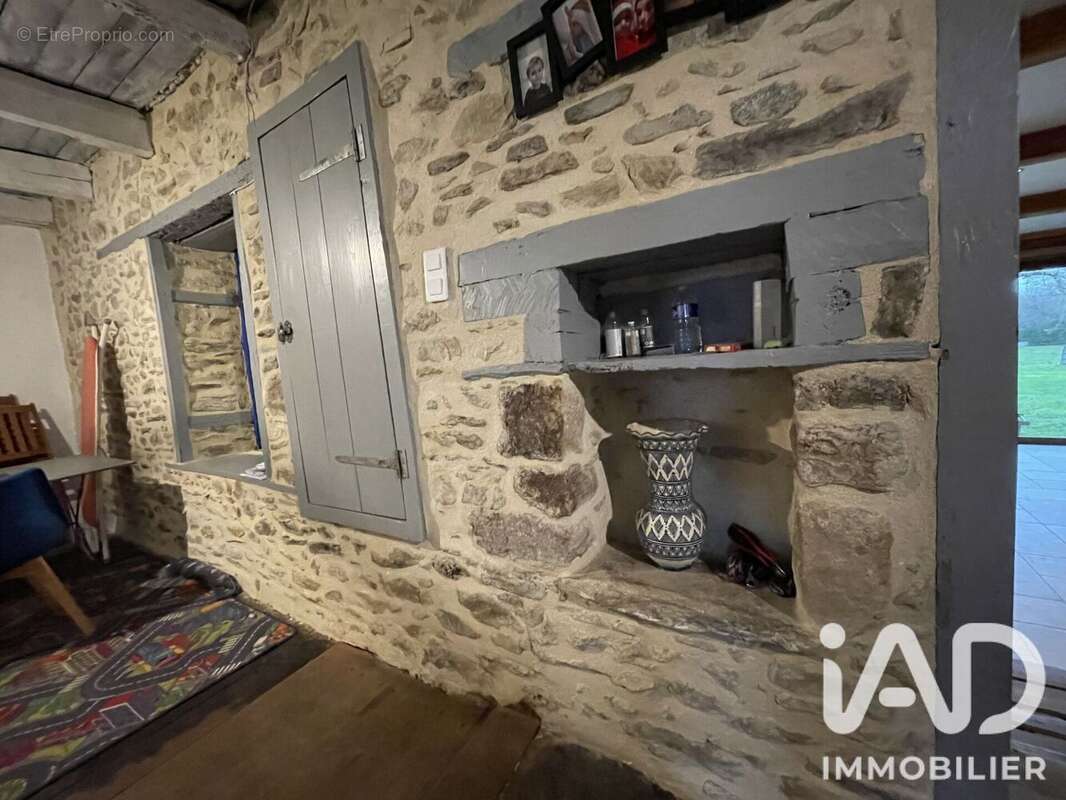 Maison 134 m² à Neuvic-Entier  - photo 7