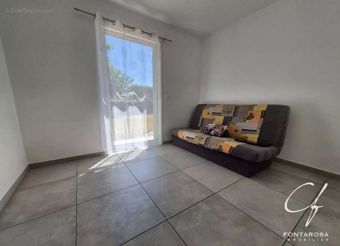 Maison à PUGET-SUR-ARGENS