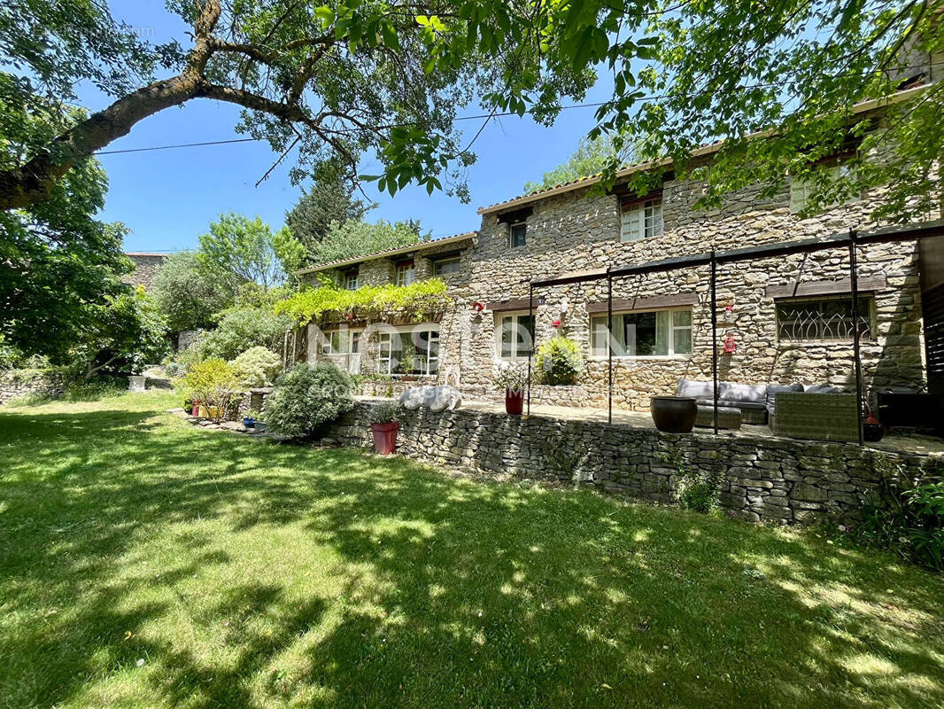 Maison à MAS-DES-COURS
