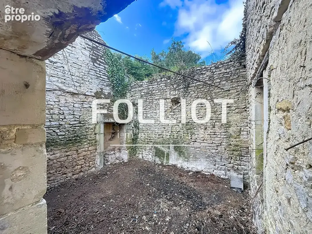 Projet de rénovation avec permis de construire en cours, terrain de 816 m² - photo 6