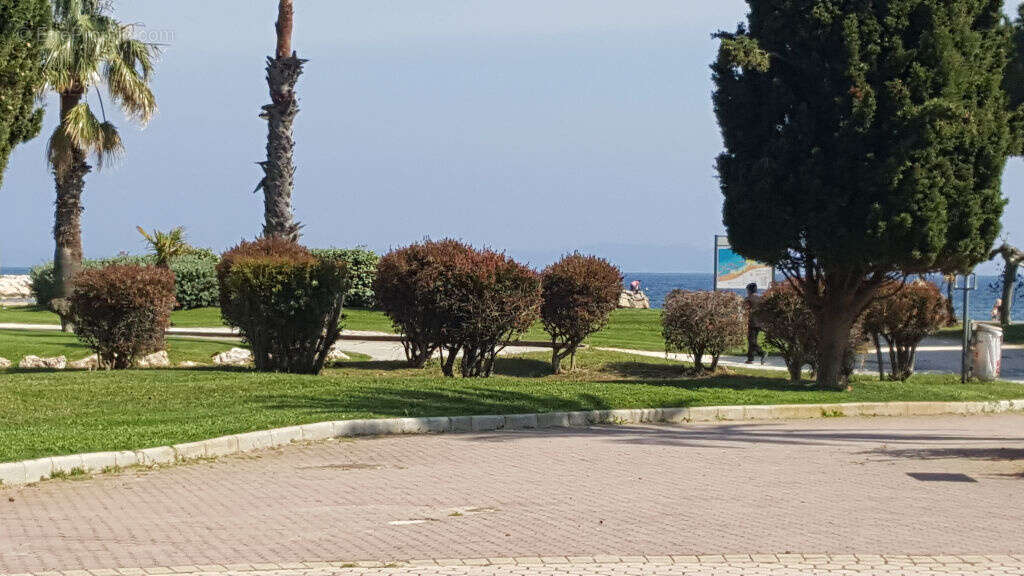 Appartement à LA LONDE-LES-MAURES