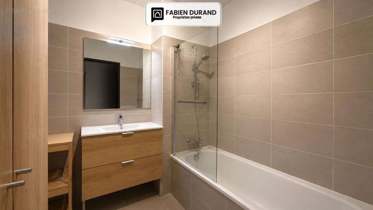 Appartement Frejus 3 pièce(s) 64 m² au Calme, résidence de standing - photo 16