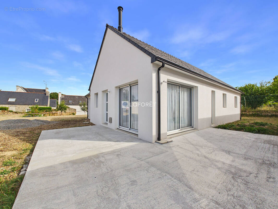 Maison à POULDREUZIC