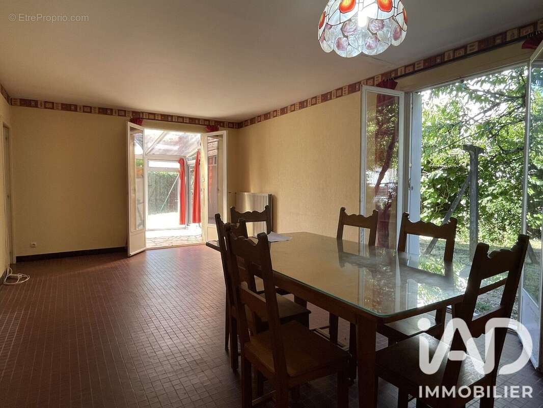 Maison 126 m² à Mont-Pres-Chambord  - photo 2