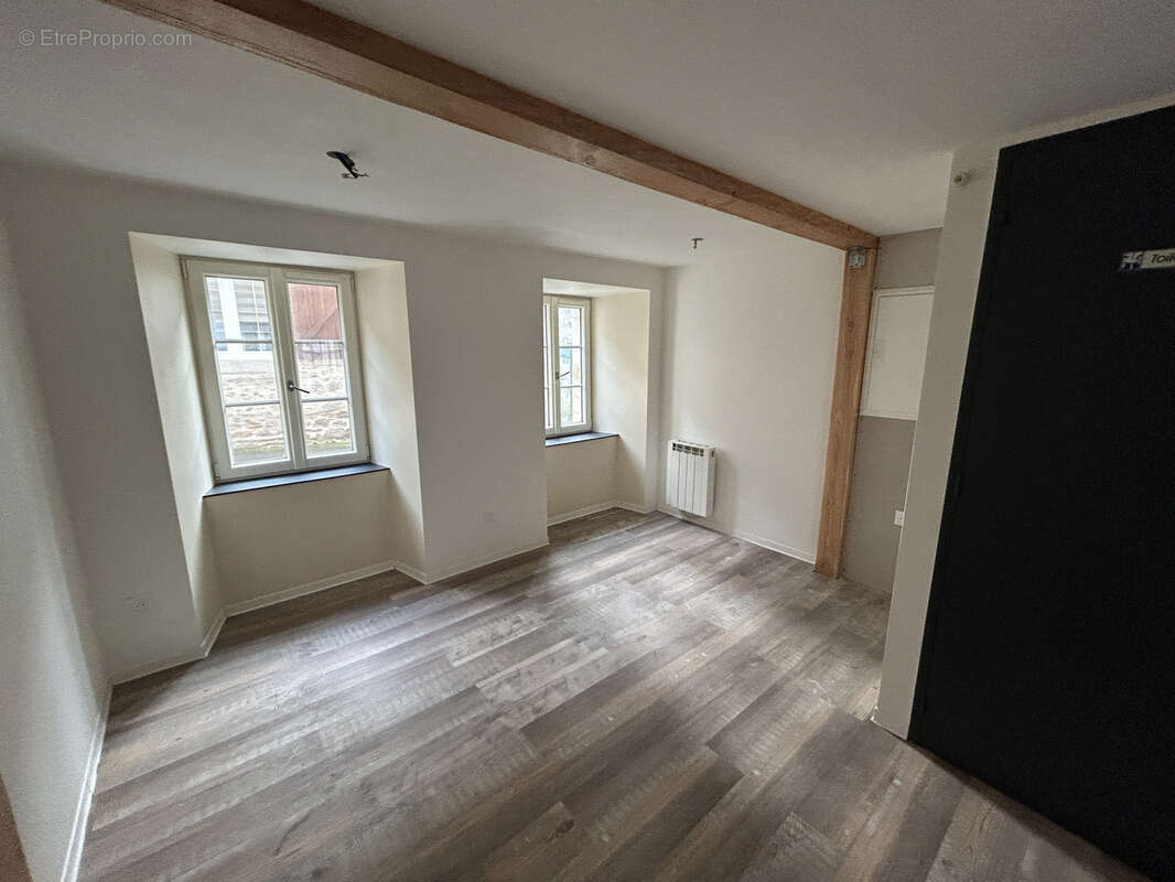 Appartement à CORREZE