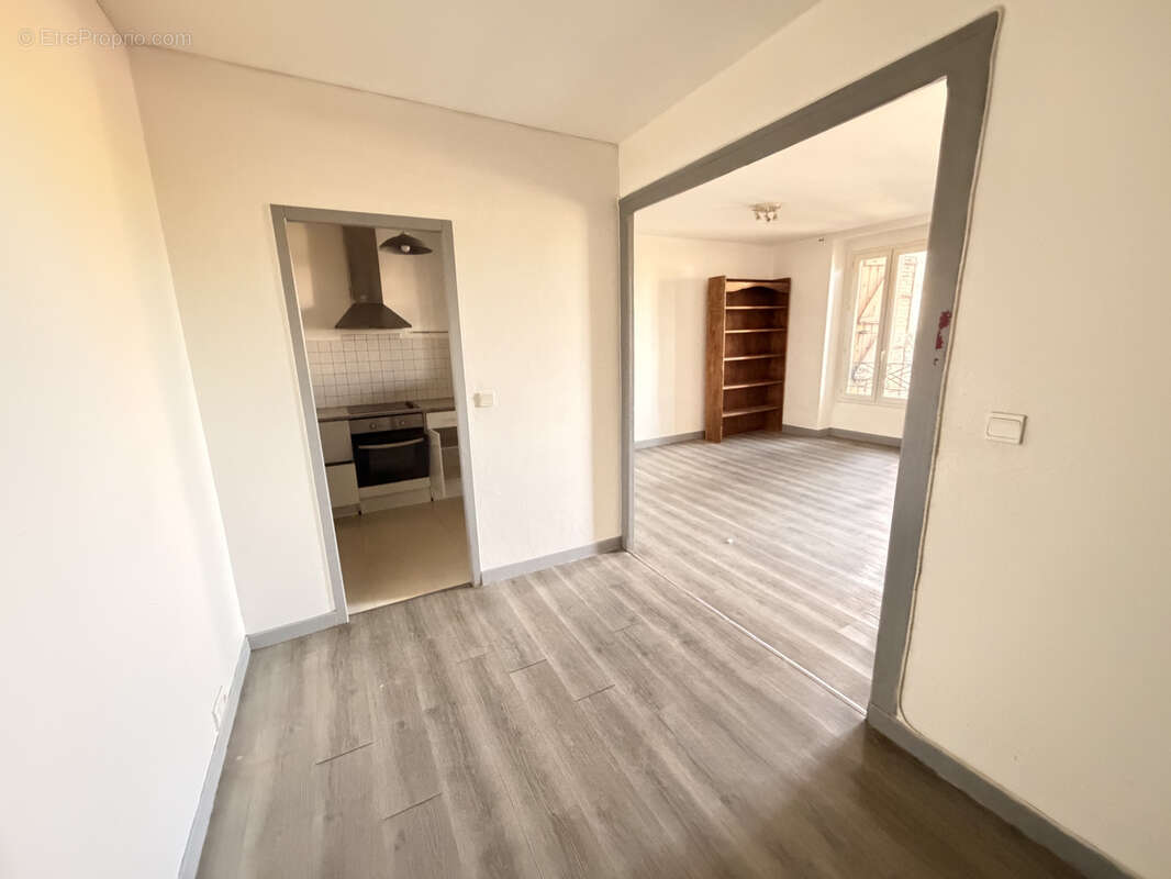 Vente plusieurs lots dans un immeuble - photo 5
