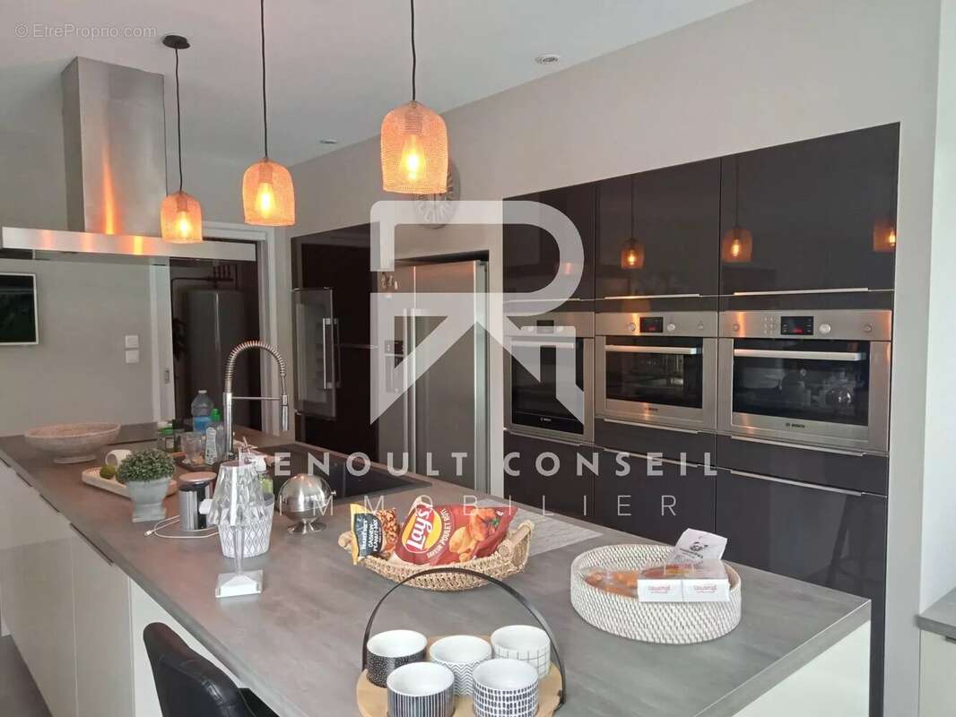 Maison à FONTAINE-SOUS-JOUY