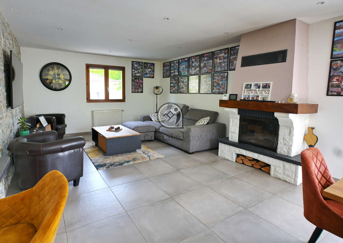 Maison à LE CHAMP-PRES-FROGES