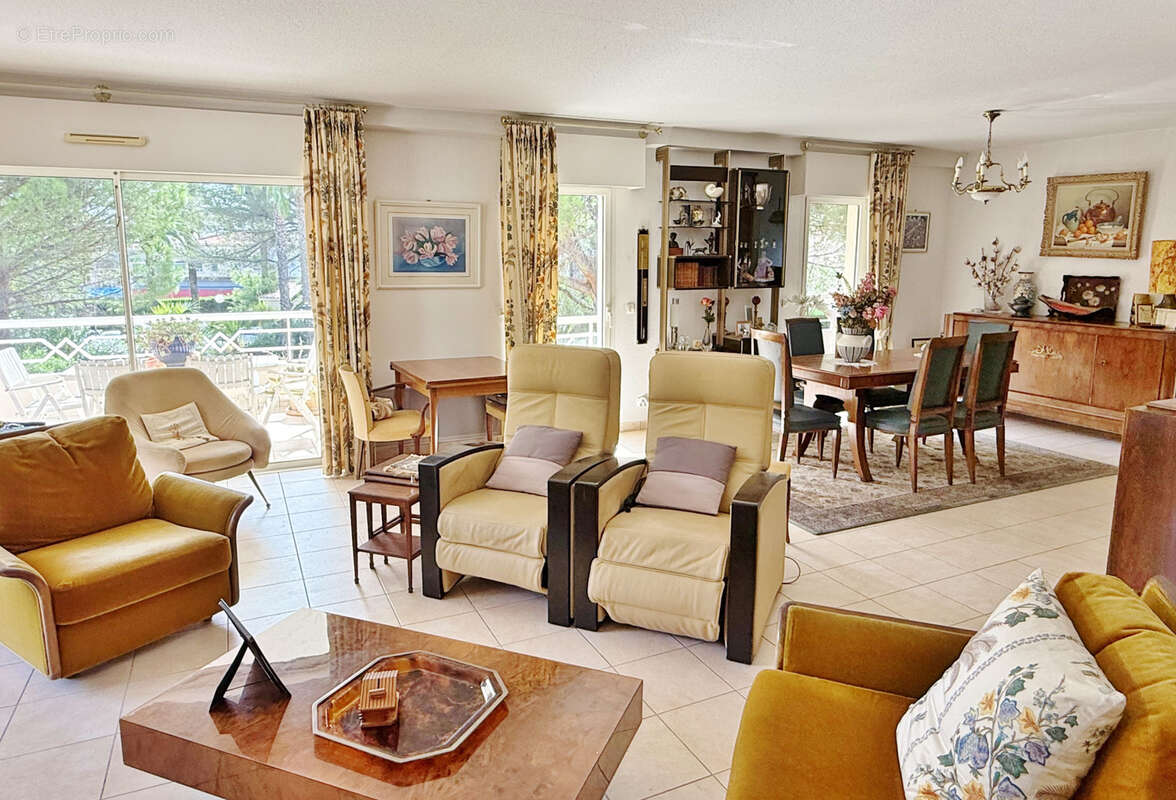 Appartement à SAINT-RAPHAEL