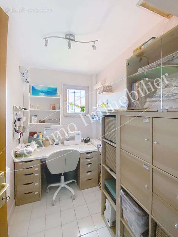 Genas maison 143m² +garage Dble+piscine+ Terrrain 857m² - photo 11