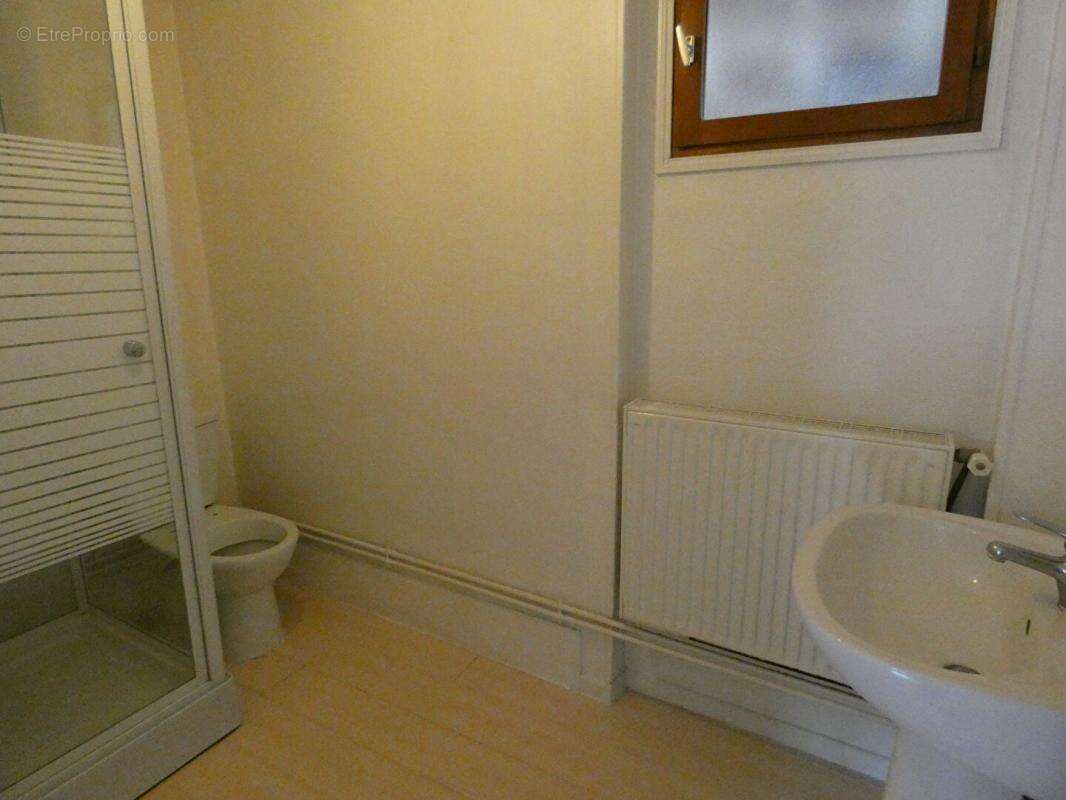 Appartement à IVRY-LA-BATAILLE