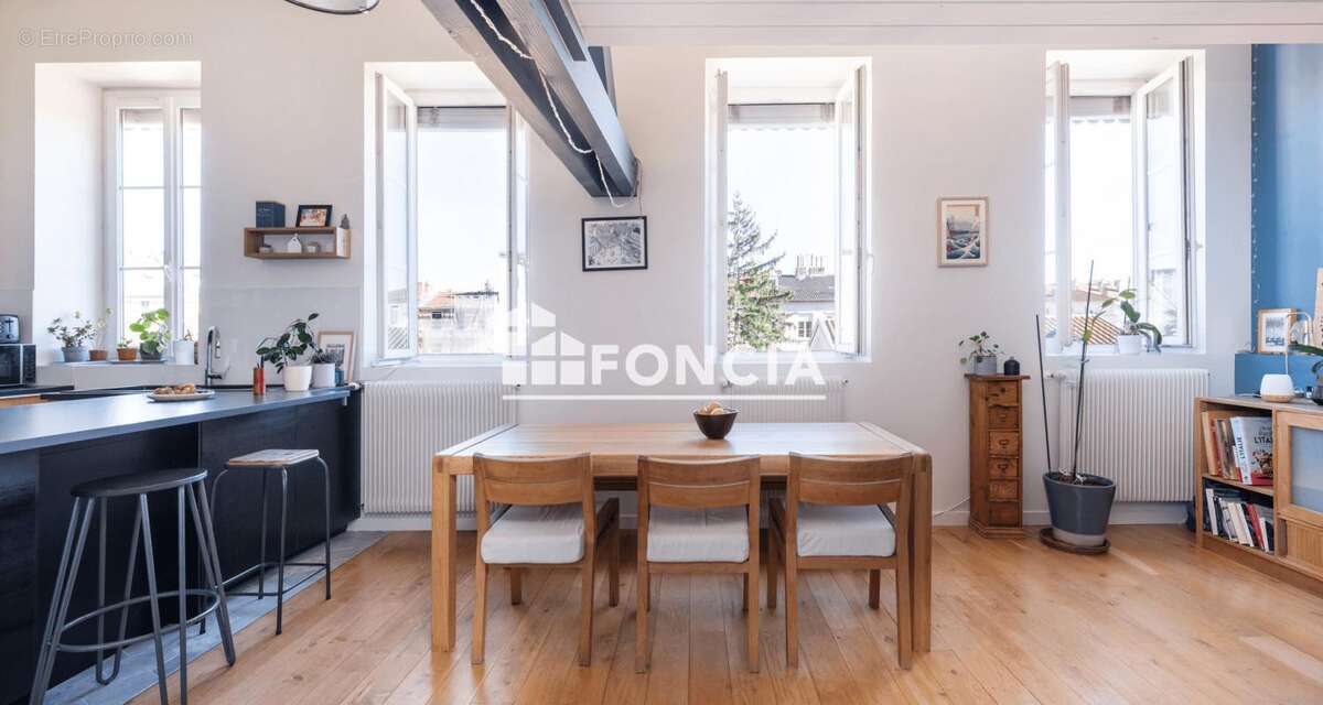 Appartement à LYON-4E