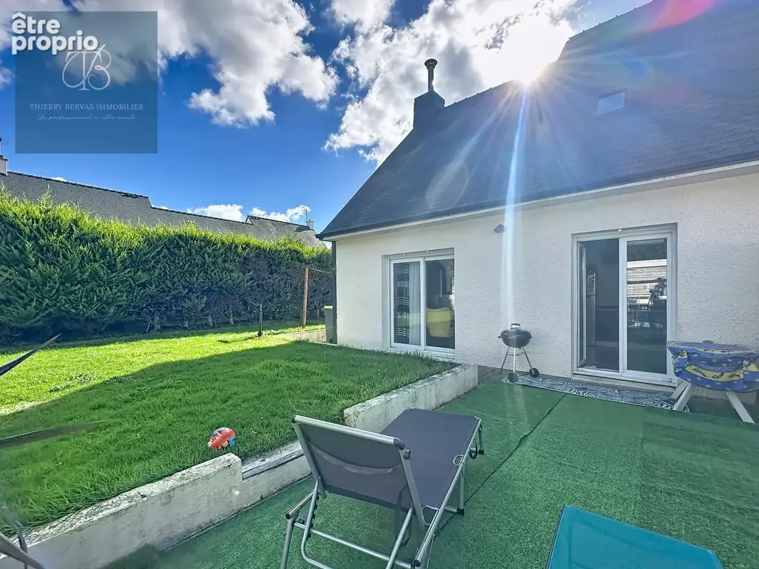 Maison familiale avec jardin et garage - photo 11
