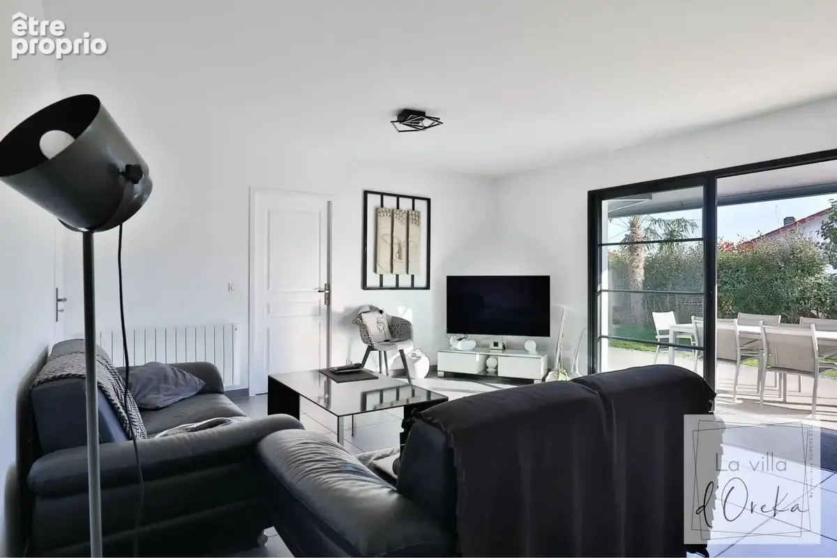 Agréable Maison de 107m2 avec terrasse et jardin proche du centre-ville - photo 6