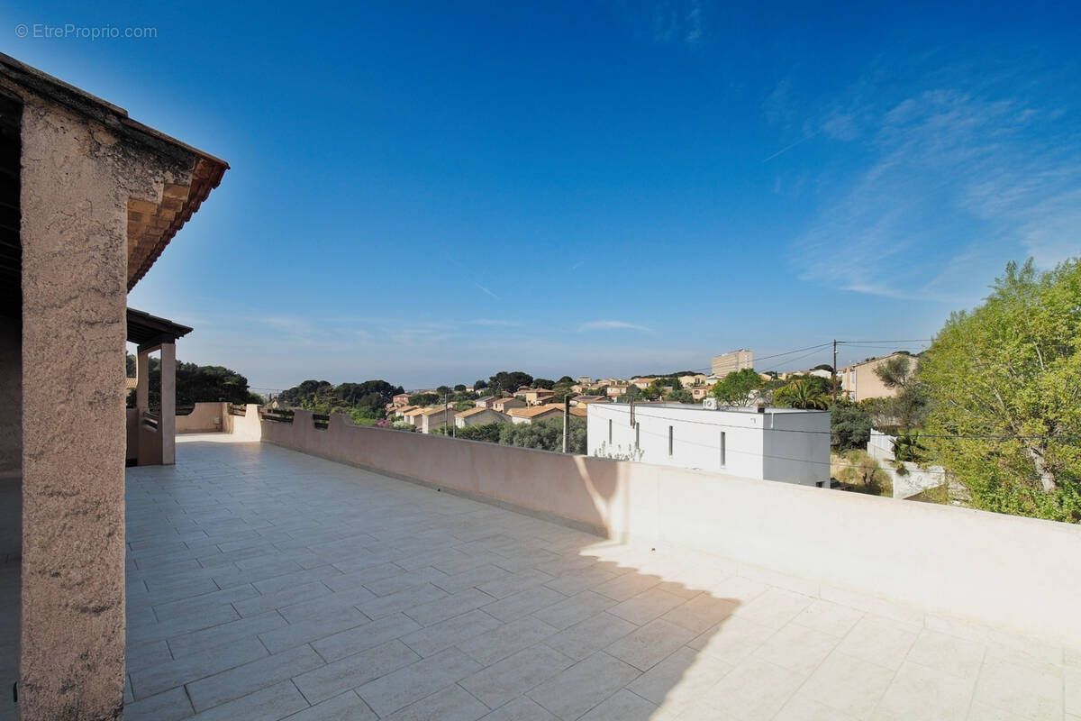 Maison à MARSEILLE-15E