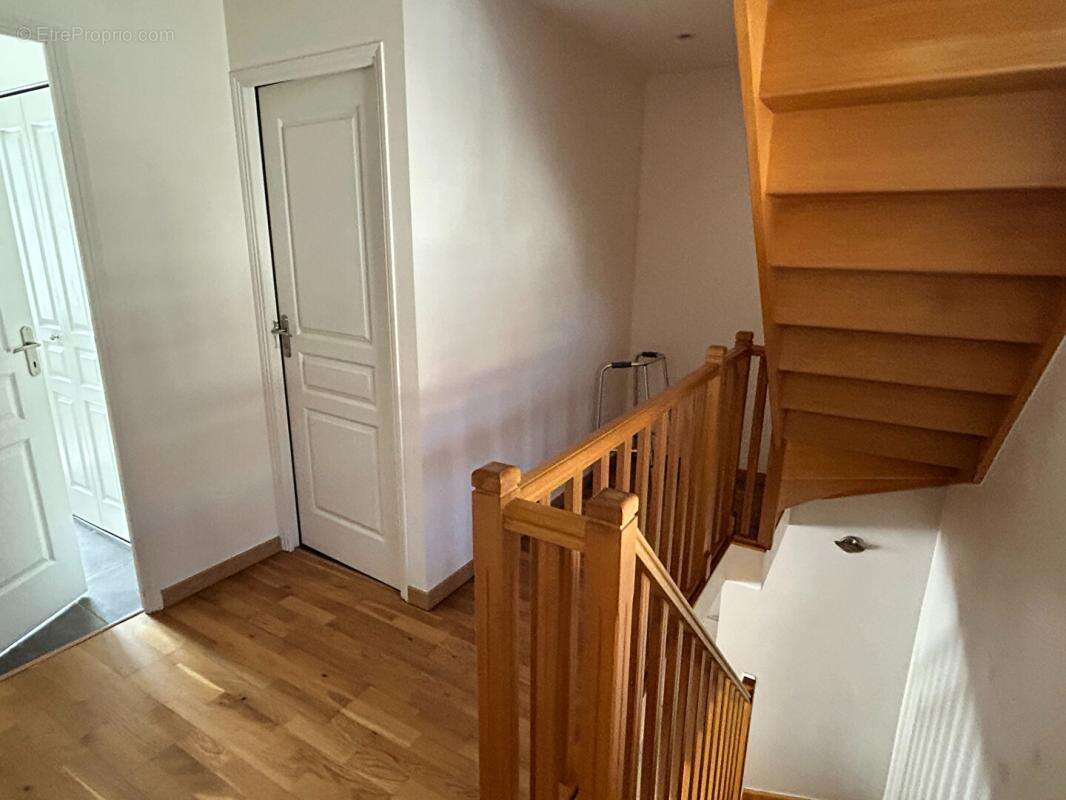 Charmante maison en pierres completement renovee ! - photo 13