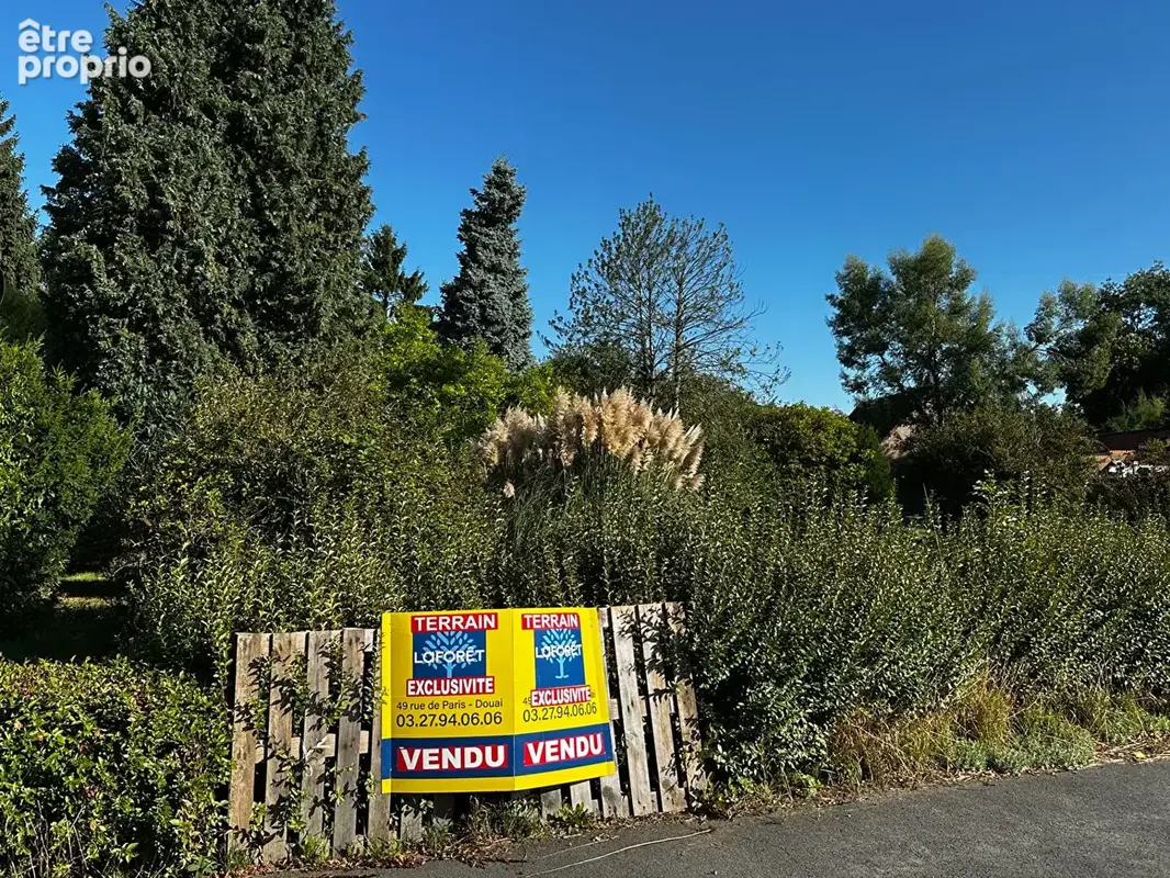 DEJA VENDU PAR LAFORET DOUAI - Terrain 837 m2 offrant plus de 20m de façade - photo 2