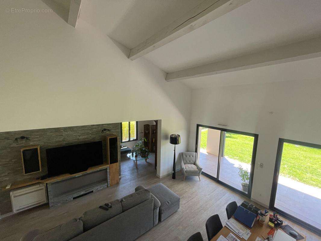 Villa contemporaine sur  Boisset Et Gaujac 6 pièce(s) 141 m2 possibilité 2 appartements sur terrain plat de 1482 m2 - photo 11