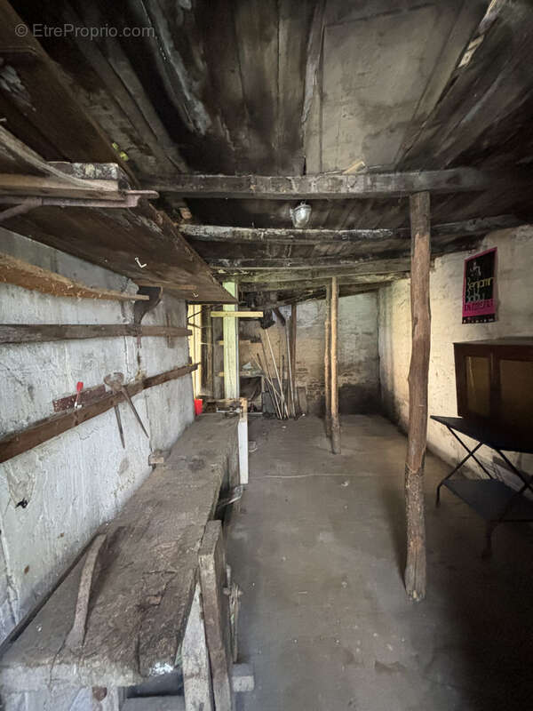 CHATILLON SUR SEINE  (21) maison R + 1 au centre ville , 90M2 avec terrain de 200m2 -atelier -caves - photo 18