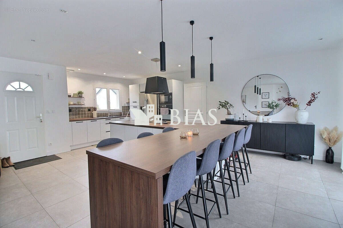 Maison à LA HARENGERE