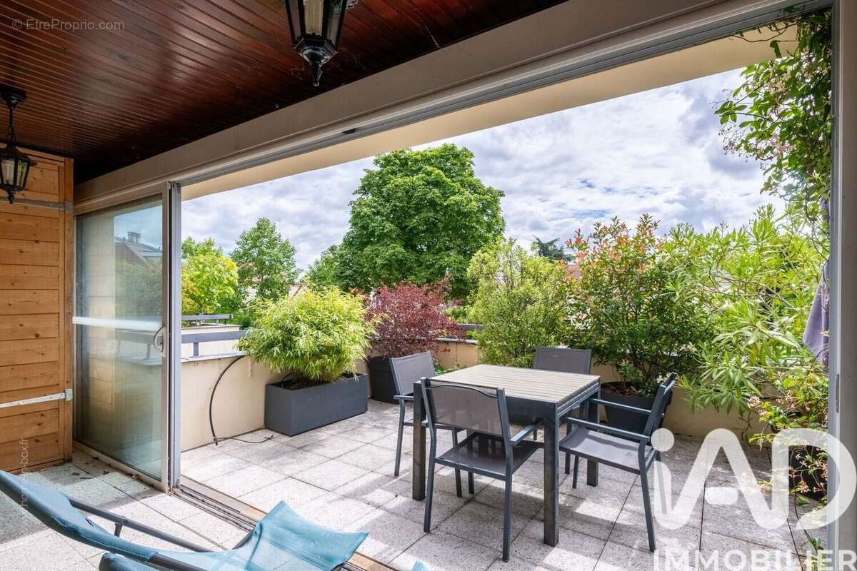 Photo 2 - Appartement à RUEIL-MALMAISON