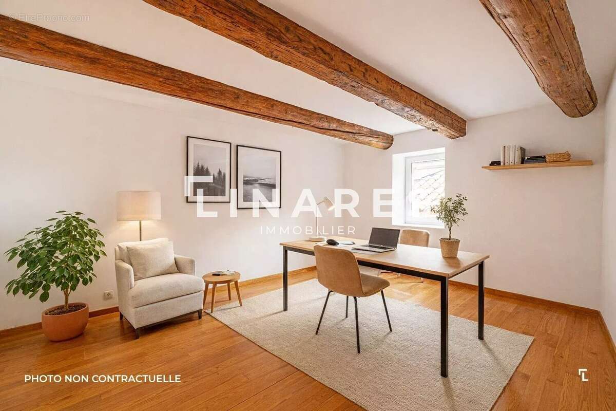 Appartement à MARSEILLE-2E