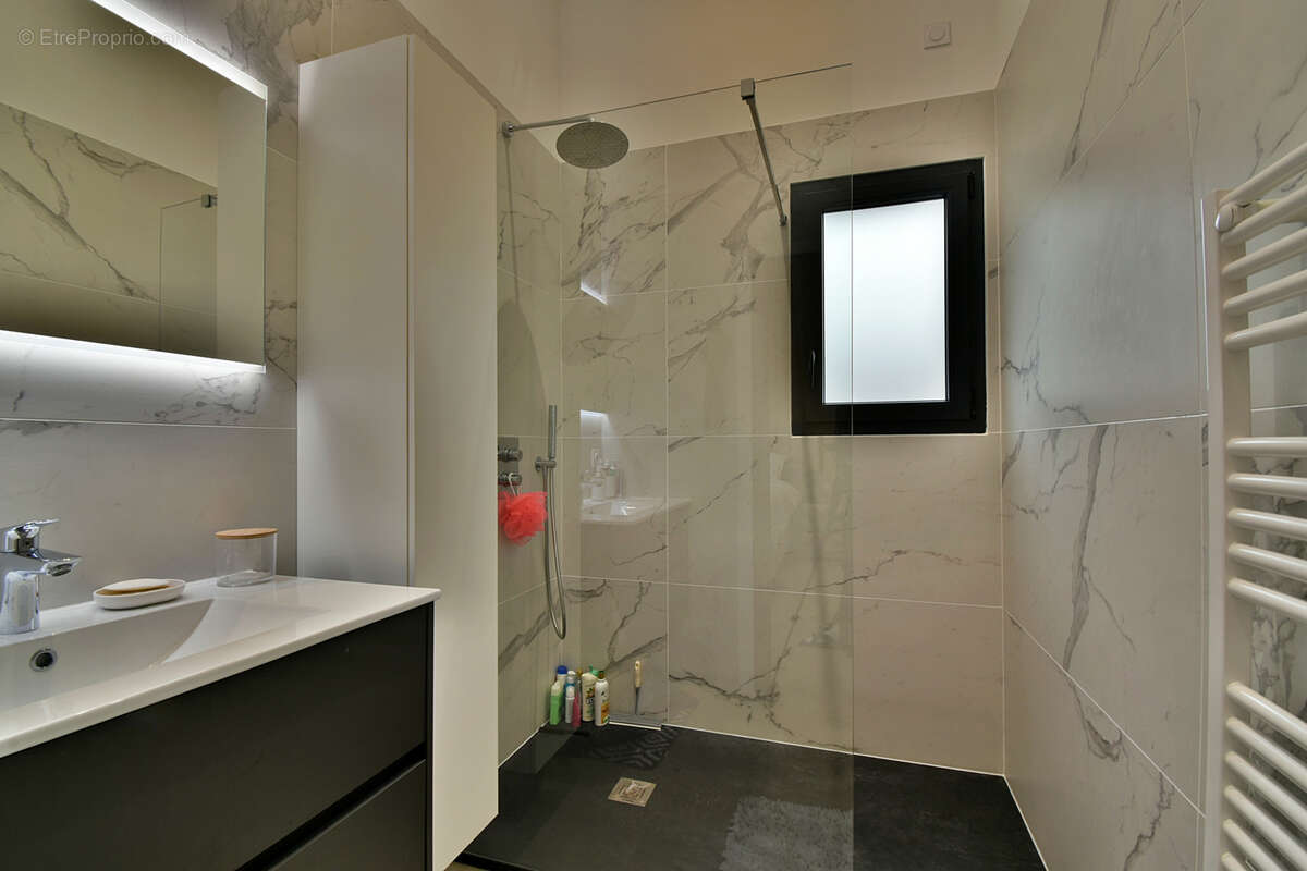 Maison à REVENTIN-VAUGRIS