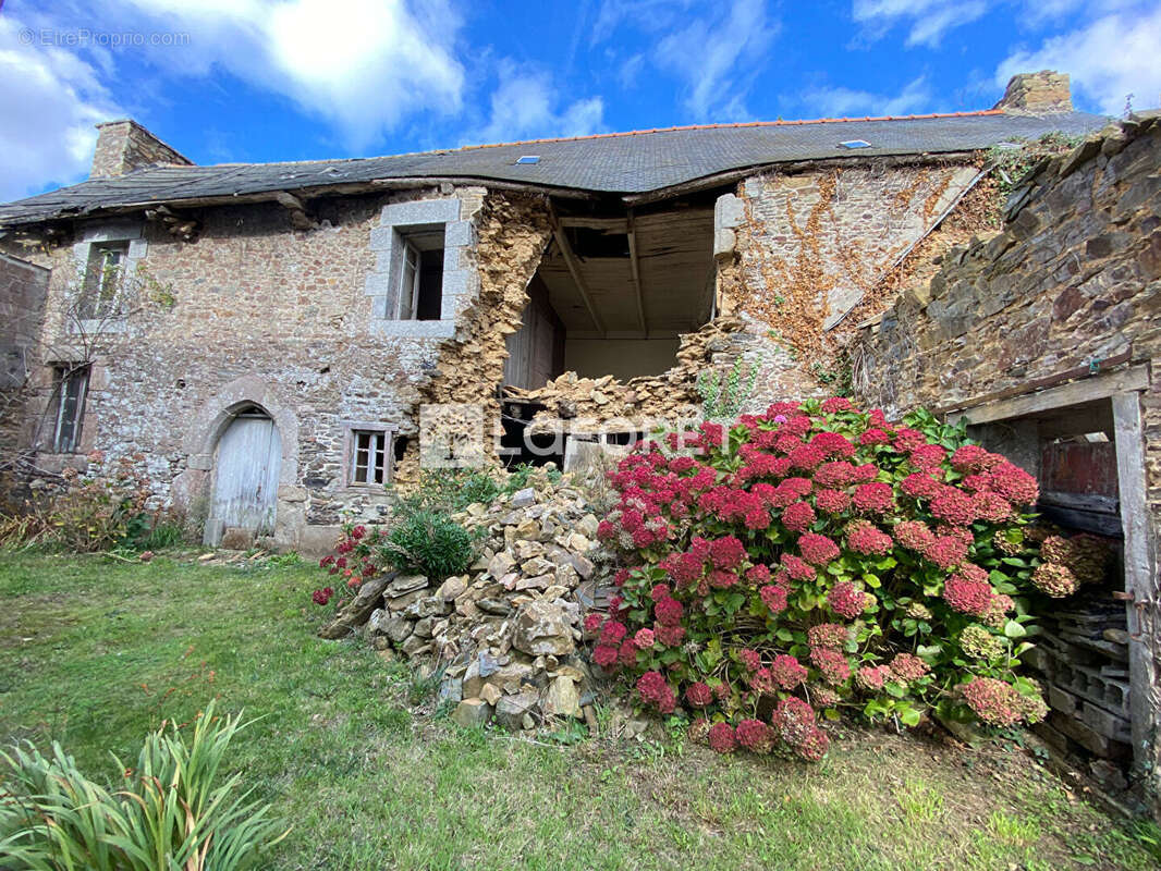 Maison  avec corps de ferme Ploëzal 5 pièce(s) 110 m2 - photo 14