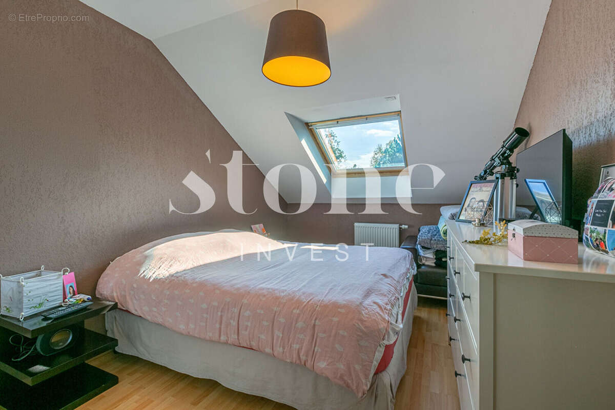 Appartement à POISY