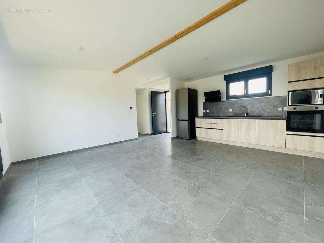 Appartement à TIGNIEU-JAMEYZIEU