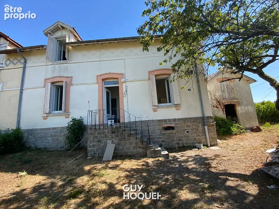Maison rénovée avec garage et dépendances - Montceau-les-Mines - photo 10