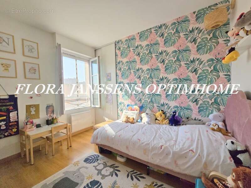 Appartement à COLOMBES