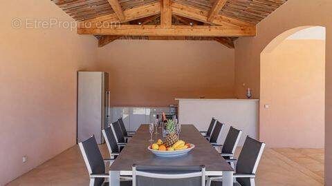 Maison à VALBONNE
