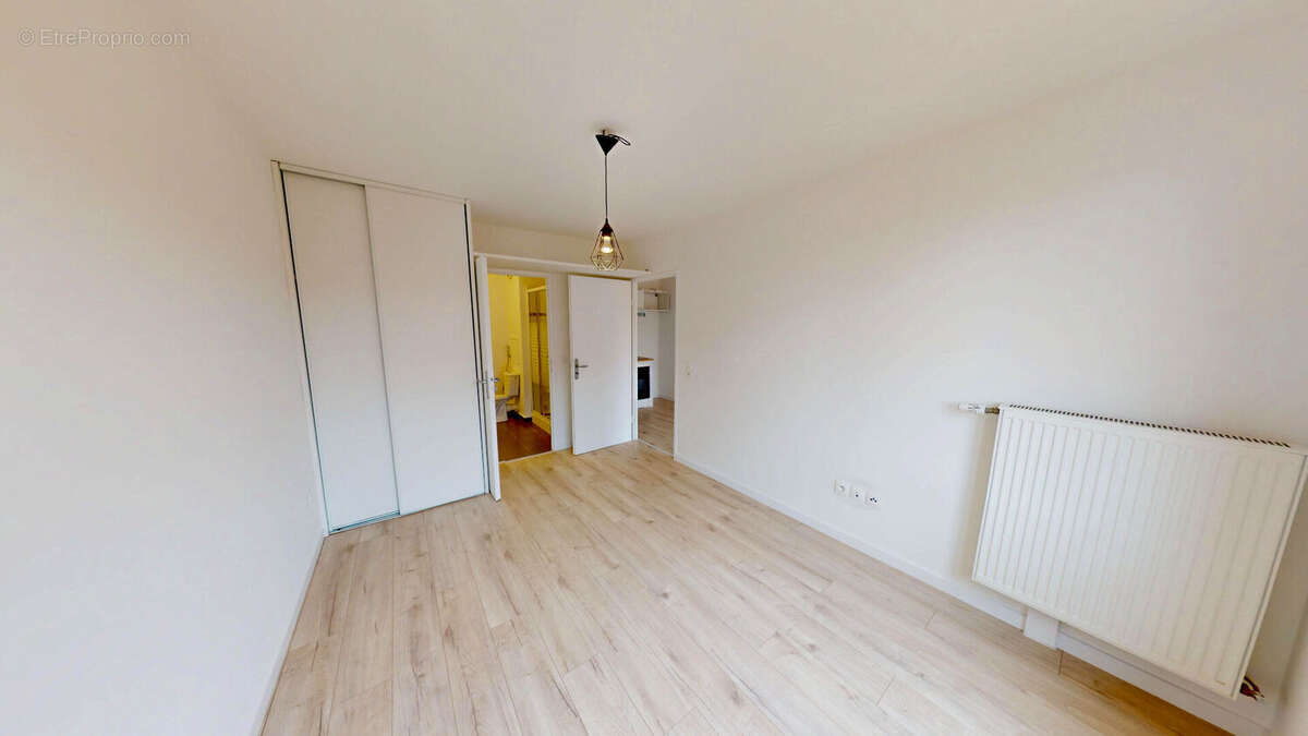 Appartement à IVRY-SUR-SEINE