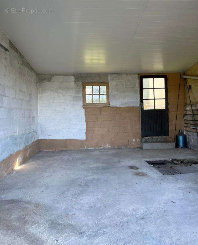 Maison à TRACY-LE-MONT