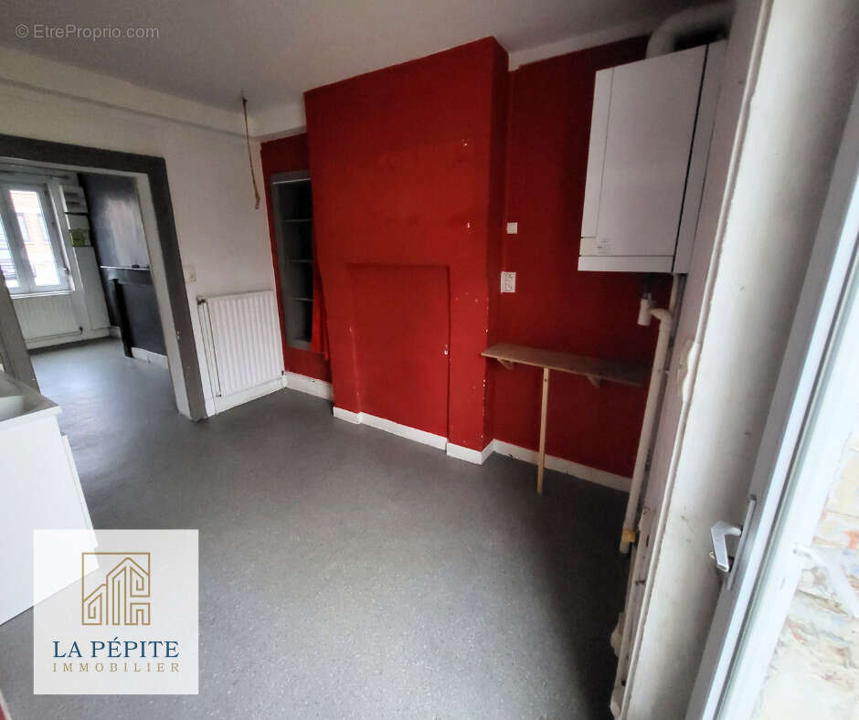 Maison à PONT-SUR-SAMBRE