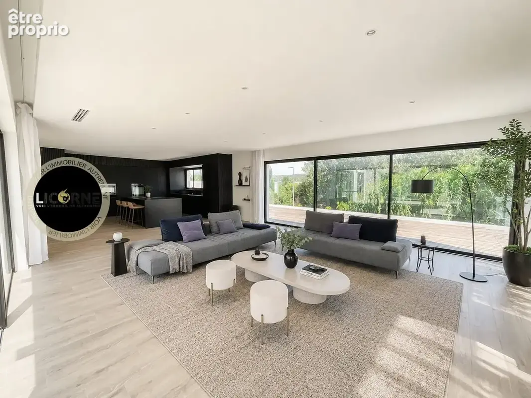 Maison 6 pièces 183 m² à vendre à Istres (13800) - photo 3
