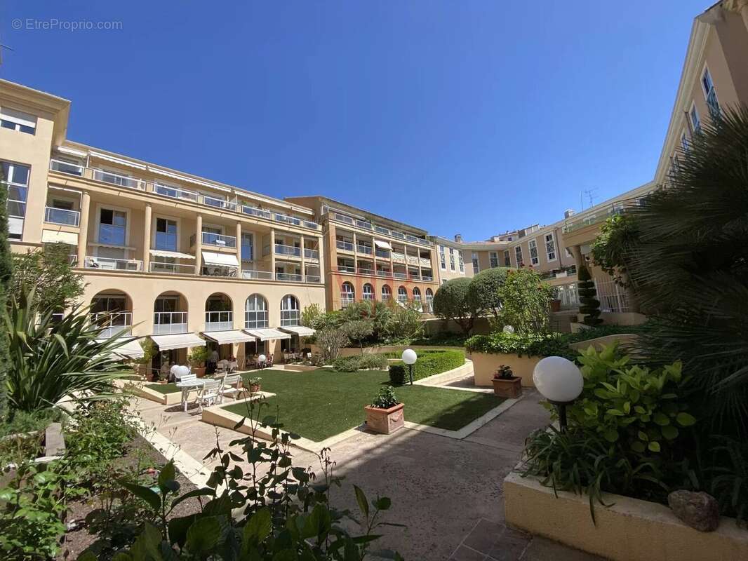 Appartement à AIX-EN-PROVENCE