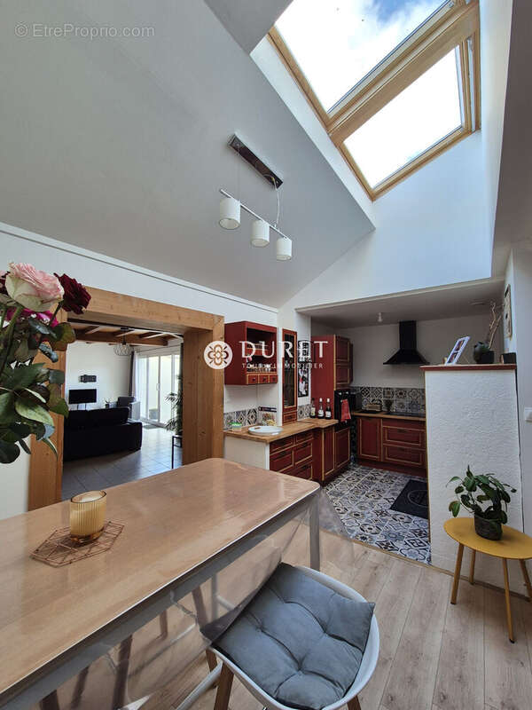 Maison à NIEUL-LE-DOLENT