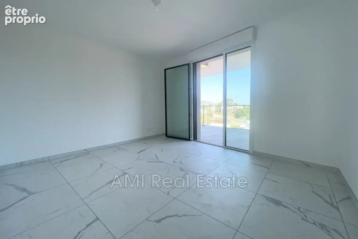 Appartement 59 m² à Saint-Laurent-Du-Var  - photo 6