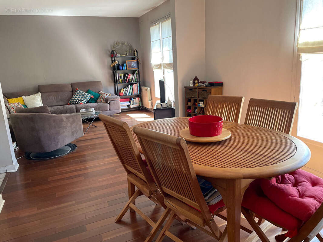 Maison familiale à Clamart, quartier Jardin Parisien. - photo 2
