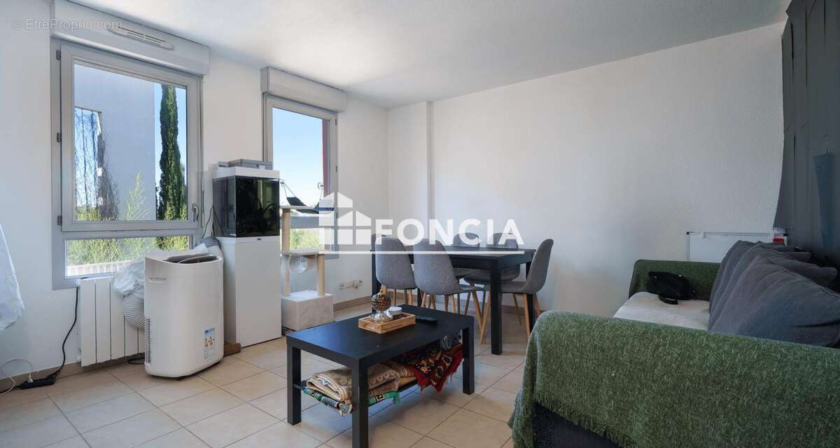 A vendre t3 libre de toute occupation + stationnement - photo 2
